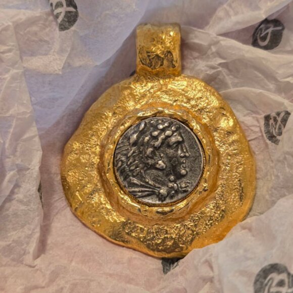 Erwin Pearl Ancient Coin Medallion Pendant • Gold Hammered Mixed Metal • NWOT - Picture 1 of 5